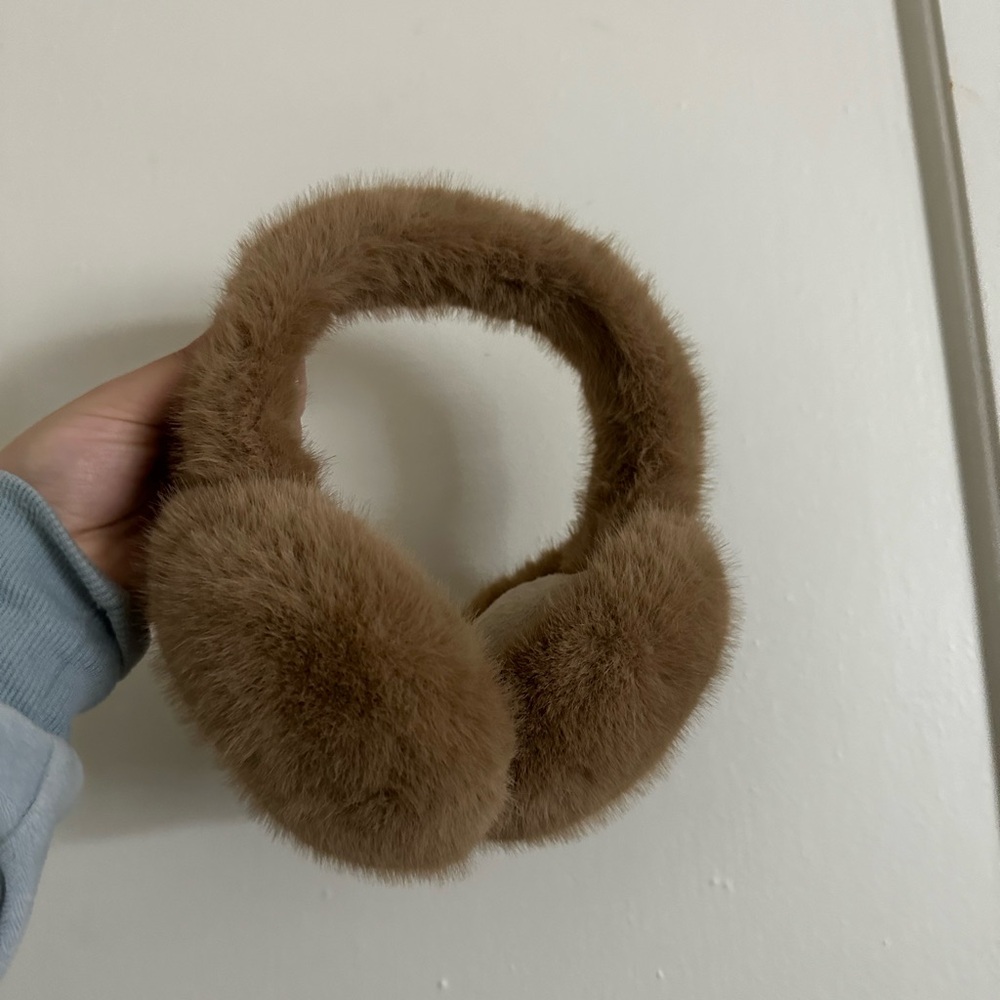 Tan ear muffs